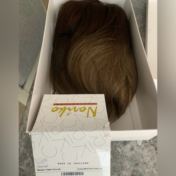 Ombre/Rooted Noriko Taylor lace front wig - Picture 11 of 12